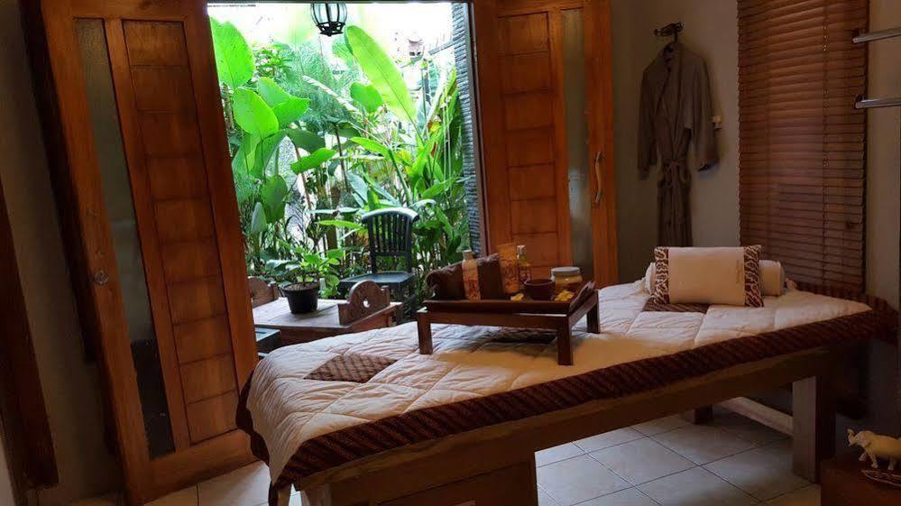 Capital O 852 The Silk At Dago Hotell Bandung Eksteriør bilde