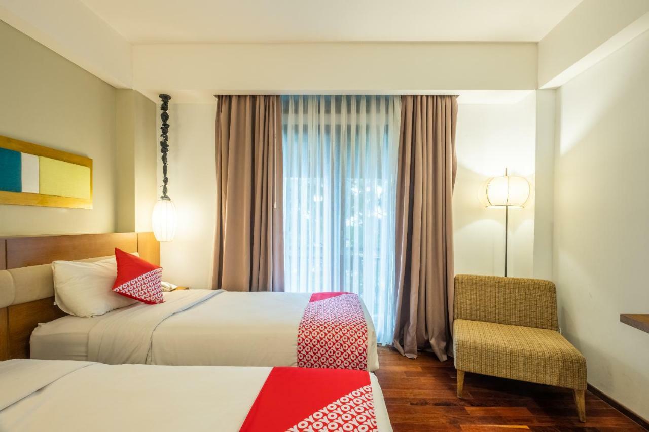 Capital O 852 The Silk At Dago Hotell Bandung Eksteriør bilde