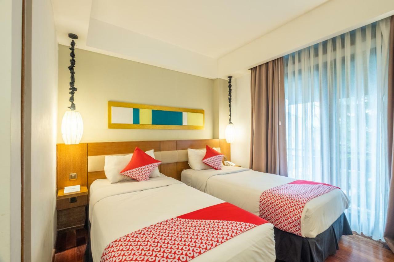 Capital O 852 The Silk At Dago Hotell Bandung Eksteriør bilde