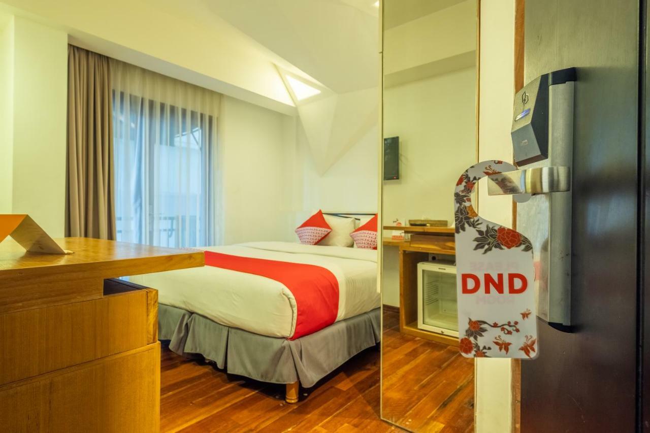 Capital O 852 The Silk At Dago Hotell Bandung Eksteriør bilde